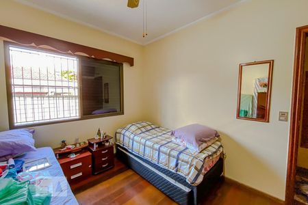 Casa à venda com 190m², 4 quartos e 2 vagasQuarto 2