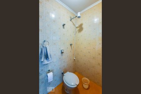 Casa para alugar com 320m², 3 quartos e 5 vagasBanheiro de Serviço 