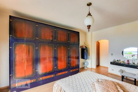 Casa para alugar com 320m², 3 quartos e 5 vagasSuíte