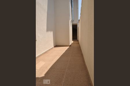 Casa à venda com 240m², 3 quartos e 3 vagasQuintal lateral