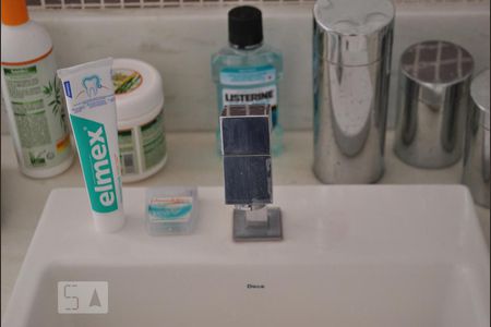 Casa à venda com 240m², 3 quartos e 3 vagasQuarto 3 - suíte