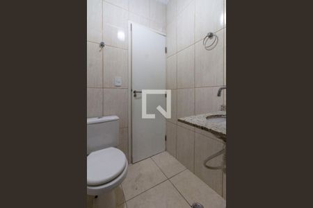 Casa de condomínio à venda com 50m², 2 quartos e 1 vaga Casa de condomínio à venda com 50m², 2 quartos e 1 vagaBanheiro