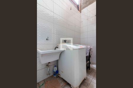Casa de condomínio à venda com 50m², 2 quartos e 1 vaga Casa de condomínio à venda com 50m², 2 quartos e 1 vagaÁrea de Serviço
