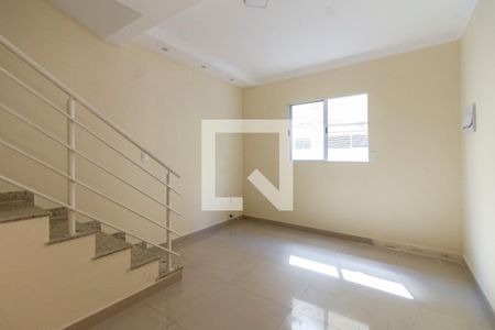 Sala de casa de condomínio à venda com 2 quartos, 50m² em Jardim Norma, São Paulo