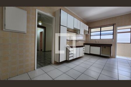 Apartamento para alugar com 110m², 2 quartos e 2 vagas Apartamento para alugar com 110m², 2 quartos e 2 vagasCozinha