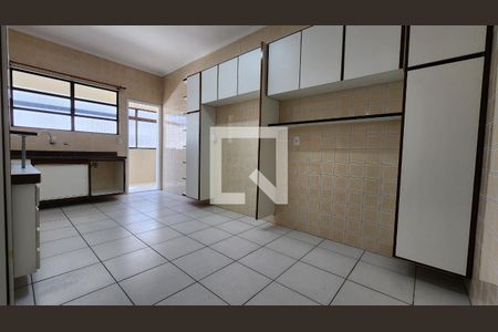 Apartamento para alugar com 110m², 2 quartos e 2 vagas Apartamento para alugar com 110m², 2 quartos e 2 vagasCozinha