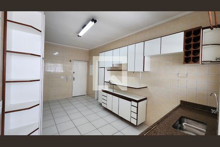Apartamento para alugar com 110m², 2 quartos e 2 vagas Apartamento para alugar com 110m², 2 quartos e 2 vagasCozinha