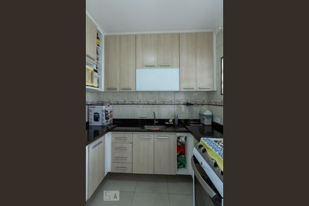 Apartamento à venda com 60m², 2 quartos e 1 vagaArmários