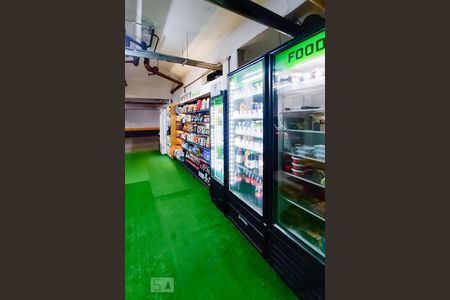 Apartamento à venda com 2m², 1 quarto e sem vagaMini Mercado