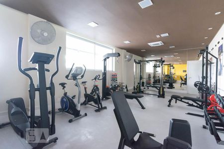 Apartamento à venda com 2m², 1 quarto e sem vagaAcademia