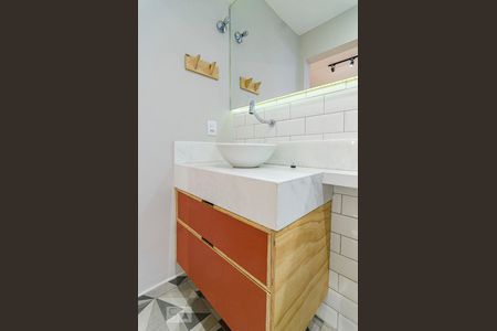 Banheiro de kitnet/studio à venda com 1 quarto, 38m² em Cerqueira César, São Paulo