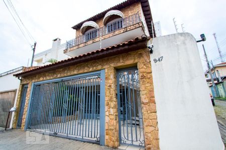 Casa para alugar com 367m², 3 quartos e 6 vagasFachada