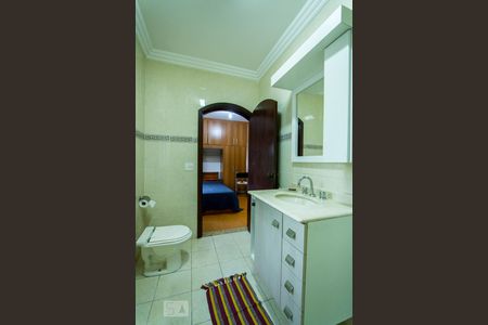 Casa para alugar com 367m², 3 quartos e 6 vagasBanheiro do Quarto 2