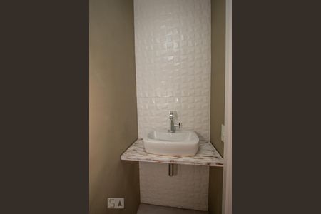 Lavabo de apartamento para alugar com 2 quartos, 90m² em Santo Amaro, São Paulo