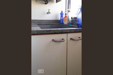 Apartamento à venda com 78m², 2 quartos e 2 vagas Apartamento à venda com 78m², 2 quartos e 2 vagasÁrea de serviço