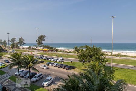 Apartamento à venda com 78m², 2 quartos e 2 vagas Apartamento à venda com 78m², 2 quartos e 2 vagasVista da varanda