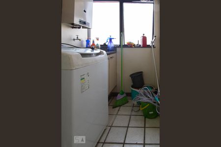 Apartamento à venda com 78m², 2 quartos e 2 vagas Apartamento à venda com 78m², 2 quartos e 2 vagasÁrea de serviço