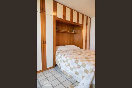 Apartamento à venda com 78m², 2 quartos e 2 vagas Apartamento à venda com 78m², 2 quartos e 2 vagasSuíte