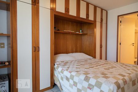 Apartamento à venda com 78m², 2 quartos e 2 vagas Apartamento à venda com 78m², 2 quartos e 2 vagasSuíte