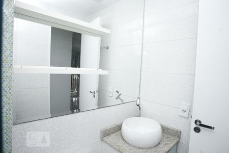 Apartamento para alugar com 50m², 2 quartos e sem vagaBanheiro