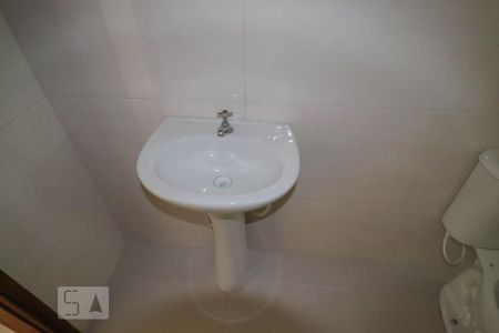 Banheiro da Suíte de casa à venda com 2 quartos, 115m² em Vila Augusta, Guarulhos
