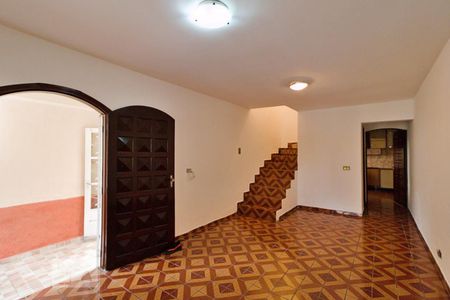 Sala de casa para alugar com 2 quartos, 250m² em Jardim Monte Kemel, São Paulo