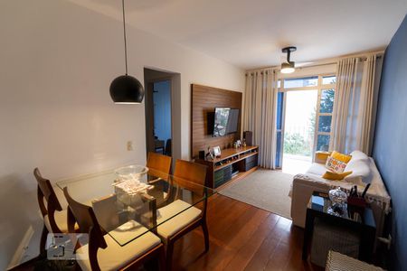 Sala de apartamento para alugar com 2 quartos, 55m² em Vila Isabel, Rio de Janeiro