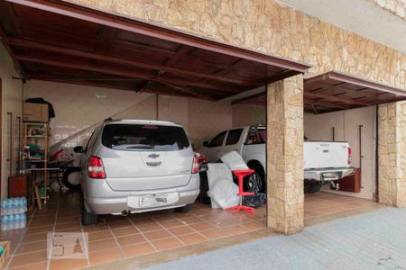 Casa à venda com 250m², 3 quartos e 3 vagasGaragem