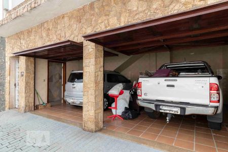 Casa à venda com 250m², 3 quartos e 3 vagasGaragem