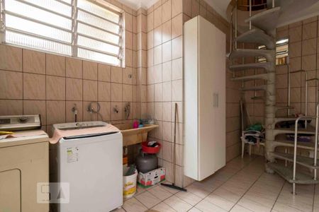 Casa à venda com 250m², 3 quartos e 3 vagasÁrea de Serviço