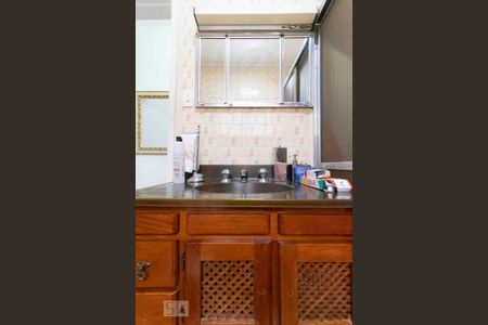 Casa à venda com 250m², 3 quartos e 3 vagasBanheiro Social