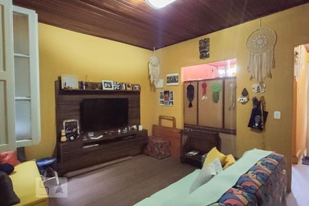 Sala de casa para alugar com 4 quartos, 167m² em Centro Histórico, Porto Alegre