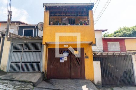 Fachada de casa à venda com 3 quartos, 100m² em Vila Campestre, São Paulo