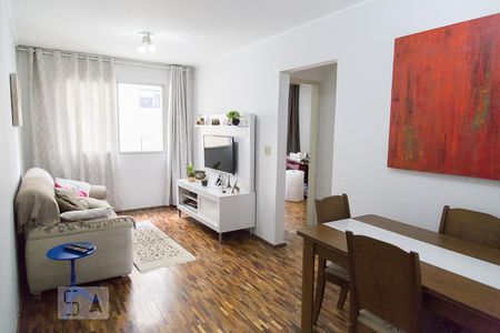 Sala de apartamento para alugar com 2 quartos, 68m² em Parque São Jorge, São Paulo