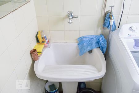 Apartamento para alugar com 68m², 2 quartos e 1 vagaÁrea de Serviço