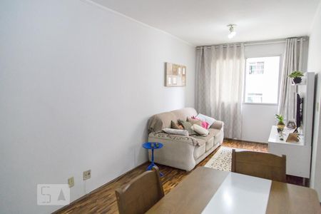 Sala de apartamento para alugar com 2 quartos, 68m² em Parque São Jorge, São Paulo