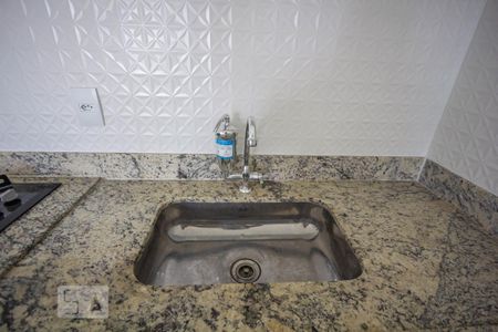 Sala/Cozinha de apartamento para alugar com 1 quarto, 36m² em Taquara, Rio de Janeiro