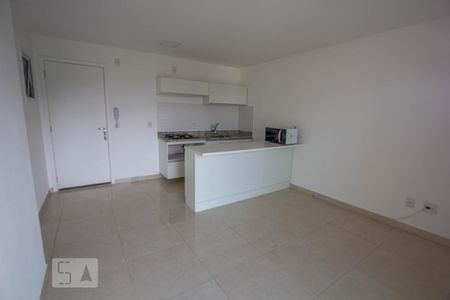 Sala/Cozinha de apartamento para alugar com 1 quarto, 36m² em Taquara, Rio de Janeiro