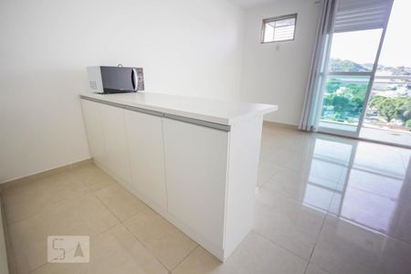 Sala/Cozinha de apartamento para alugar com 1 quarto, 36m² em Taquara, Rio de Janeiro