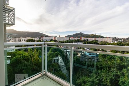 Varanda vista de apartamento para alugar com 1 quarto, 36m² em Taquara, Rio de Janeiro