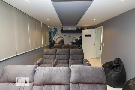 Apartamento para alugar com 36m², 1 quarto e 1 vagaCinema