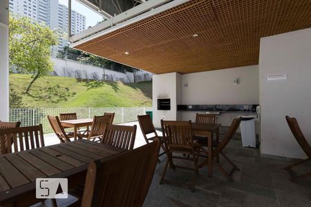 Apartamento à venda com 76m², 2 quartos e 1 vaga Apartamento à venda com 76m², 2 quartos e 1 vagaChurrasqueira