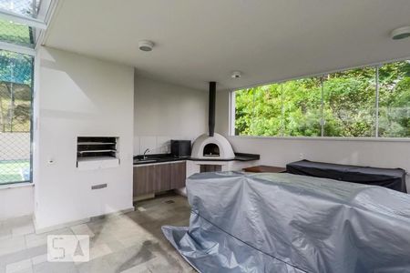 Apartamento à venda com 76m², 2 quartos e 1 vaga Apartamento à venda com 76m², 2 quartos e 1 vagaChurrasqueira
