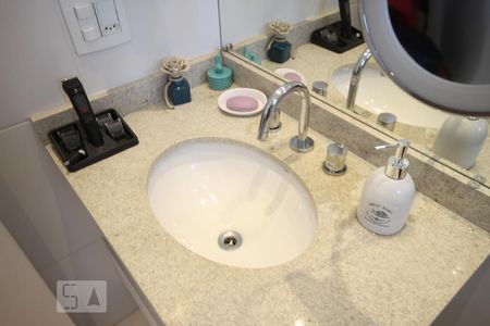 Apartamento à venda com 76m², 2 quartos e 1 vagaSuíte 1