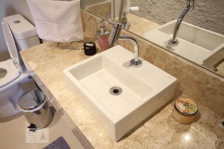 Apartamento à venda com 76m², 2 quartos e 1 vagaBanheiro