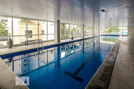 Apartamento à venda com 76m², 2 quartos e 1 vaga Apartamento à venda com 76m², 2 quartos e 1 vagaPiscina Coberta