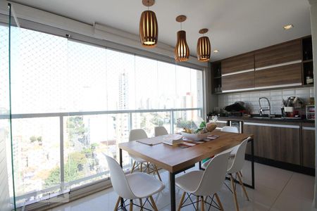 Varanda de apartamento à venda com 2 quartos, 76m² em Aclimação, São Paulo