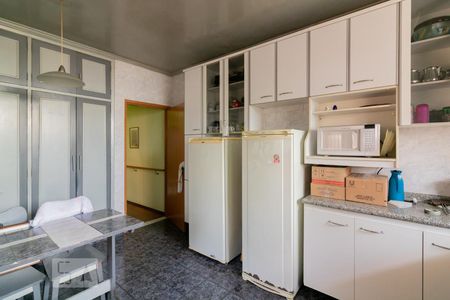 Casa à venda com 205m², 3 quartos e 1 vagaCozinha