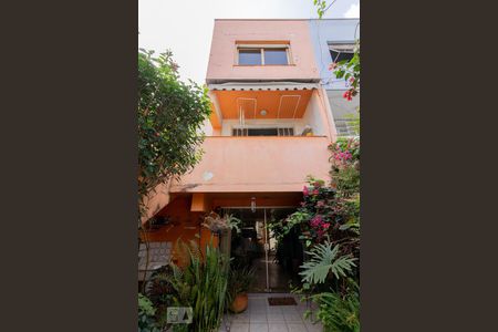 Casa à venda com 205m², 3 quartos e 1 vagaQuintal