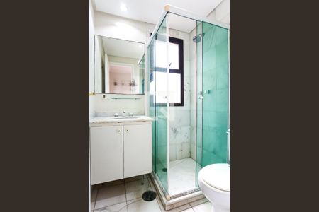 Apartamento à venda com 106m², 3 quartos e 3 vagasBanheiro da Suíte 2